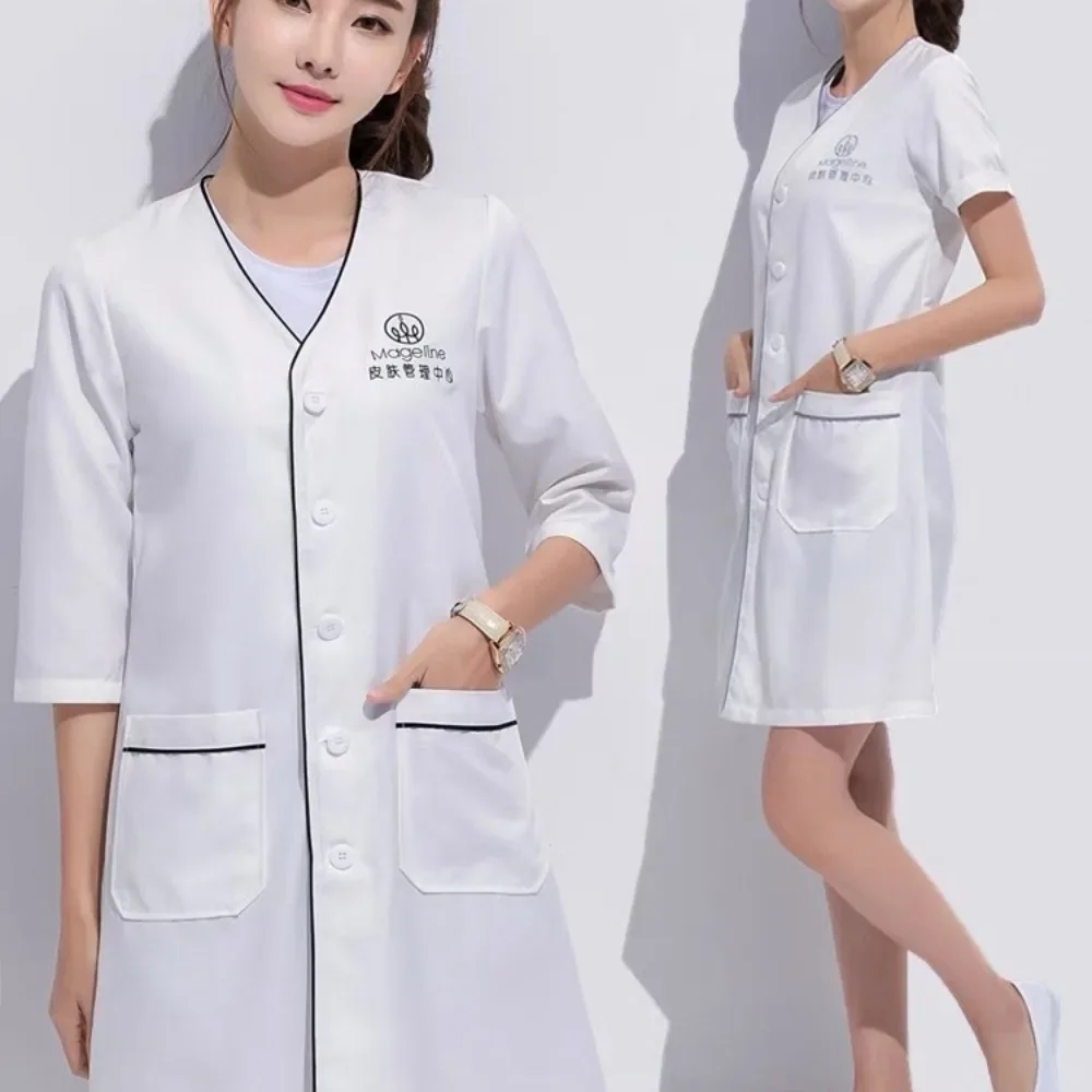Medical Lab Coat - カスタムロゴ入り美容ユニフォーム、美容師、スキンマネージャー、作業服、スパユニフォーム、白、大きいサイズ、半袖ラボコート、サロンスクラブ
